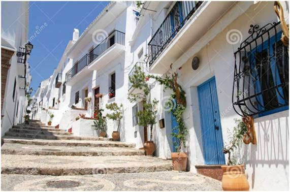 Apartamento Cala De Nerja-Lovely Extérieur photo